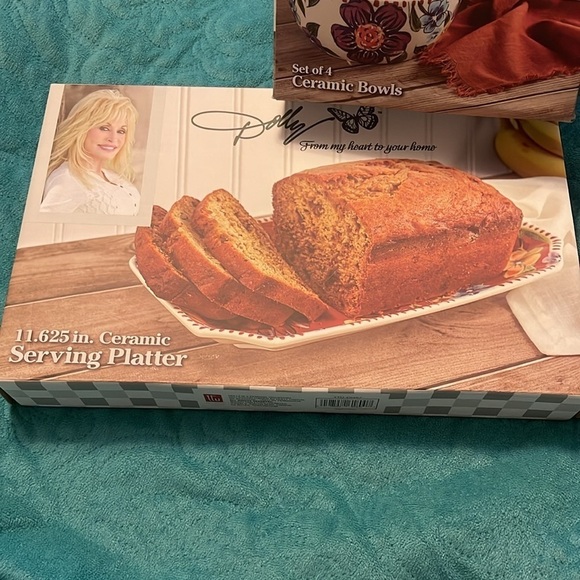 Dolly Parton ceramic 11.625" Serving Platter & set of 4 bowls 6" x 2.625" NEW - Picture 3 of 7